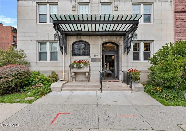 3rd image of 399 State St #APT 805, Albany, NY 12210 | MLS# 202624327
