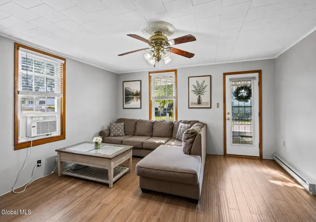 4th image of 12 Grapevine Pl, Latham, NY 12110 | MLS# 202624378