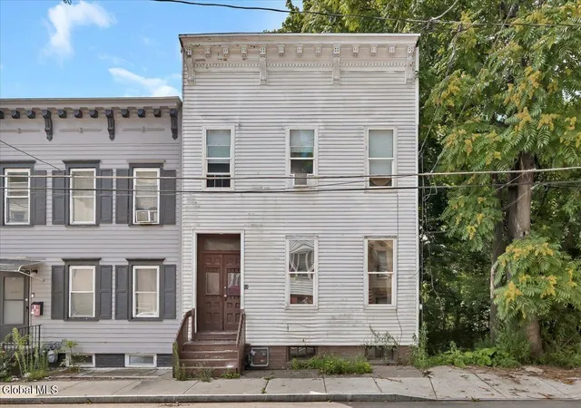 1st image of 44 Osborne St, Albany, NY 12202 | MLS# 202624490