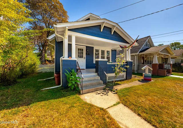 2nd image of 1154 Palmer Ave, Schenectady, NY 12309 | MLS# 202624406