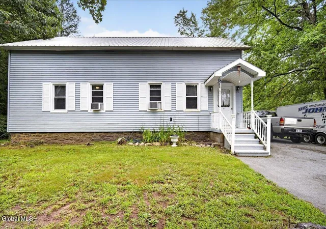 2nd image of 9 Hollister Rd, Corinth, NY 12822 | MLS# 202624459