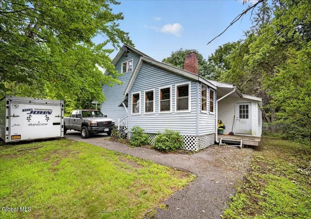 Photo 3 of Sale Pending at 9 Hollister Rd, Corinth, NY 12822 | MLS# 202624459 | Listing updated on 2026-09-17