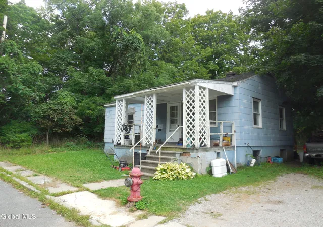 7th image of 1 6 Pleasant Pl, Canajoharie, NY 13317 | MLS# 202624491