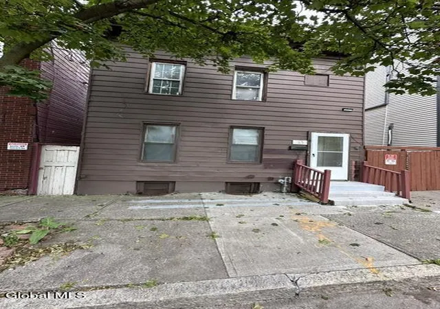 1st image of 15 Sherman St, Albany, NY 12210 | MLS# 202624568