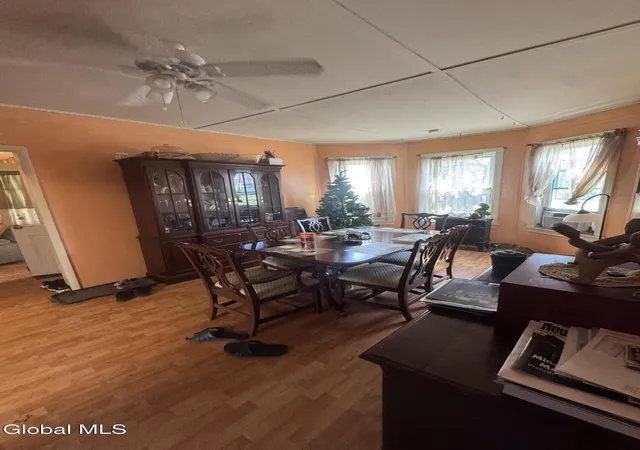 5th image of 1917 Guilderland Ave, Schenectady, NY 12306 | MLS# 202624535