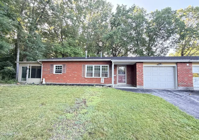 1st image of 6a Spyglass Hl, Clifton Park, NY 12065 | MLS# 202624555