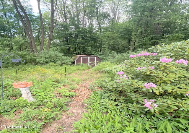 34th image of 6a Spyglass Hl, Clifton Park, NY 12065 | MLS# 202624555