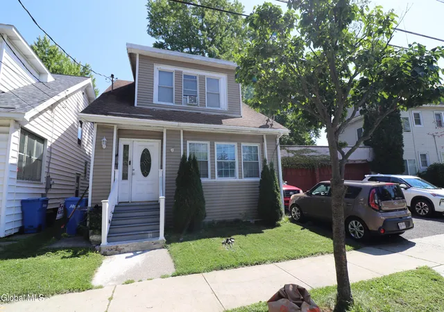 1st image of 19 Beekman St, Albany, NY 12209 | MLS# 202624575