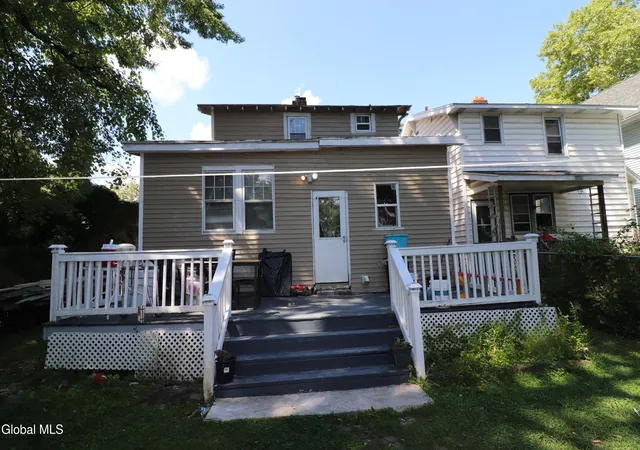 2nd image of 19 Beekman St, Albany, NY 12209 | MLS# 202624575