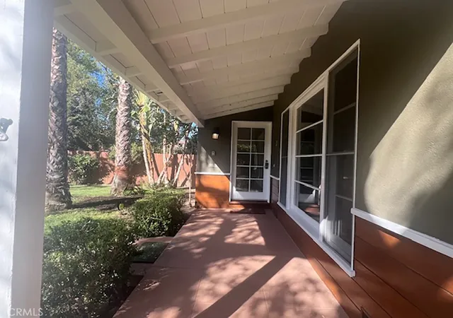 image of 5744 Stansbury, Van Nuys, CA 91401 | MLS# SR25214931