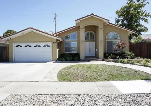 image of 1432 Stone Creek Dr, San Jose, CA 95132 | MLS# ML82056068