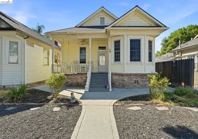 image of 70 E 7th St, Tracy, CA 95376 | MLS# 41144593