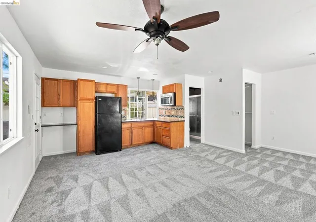 image of 70 E 7th St, Tracy, CA 95376 | MLS# 41144593