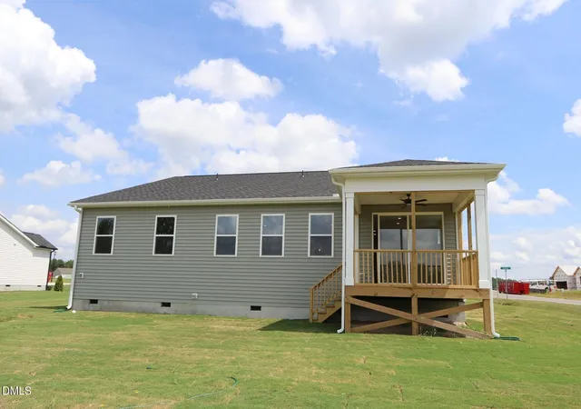 Photo 3 of Single family home for sale at 17 Windward Pl, Lillington, NC 27546 | MLS# 10170793 | Listing updated on 2026-09-05