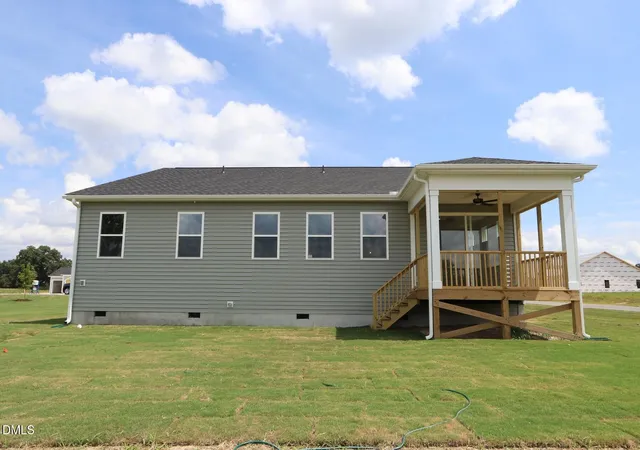 Photo 4 of Single family home for sale at 17 Windward Pl, Lillington, NC 27546 | MLS# 10170793 | Listing updated on 2026-09-05