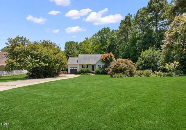 Photo 1 of Single family home for sale at 85 Jared Dr, Fuquay Varina, NC 27526 | MLS# 10186605 | Listing updated on 2026-09-16
