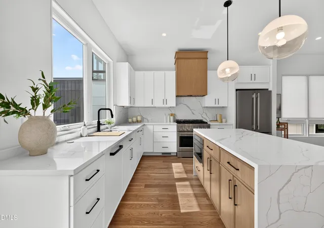 2nd image of 3015 Bickett Blvd, Raleigh, NC 27608 | MLS# 10187246