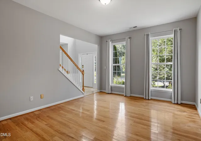 Photo 3 of Sale Pending at 611 Sherwood Forest Pl, Cary, NC 27519 | MLS# 10187156 | Listing updated on 2026-09-13