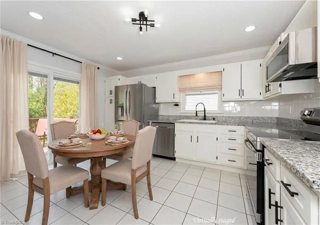 Photo 4 of Sale Pending at 620 Lantern Ridge Dr, Winston Salem, NC 27104 | MLS# 1229903 | Listing updated on 2026-09-18