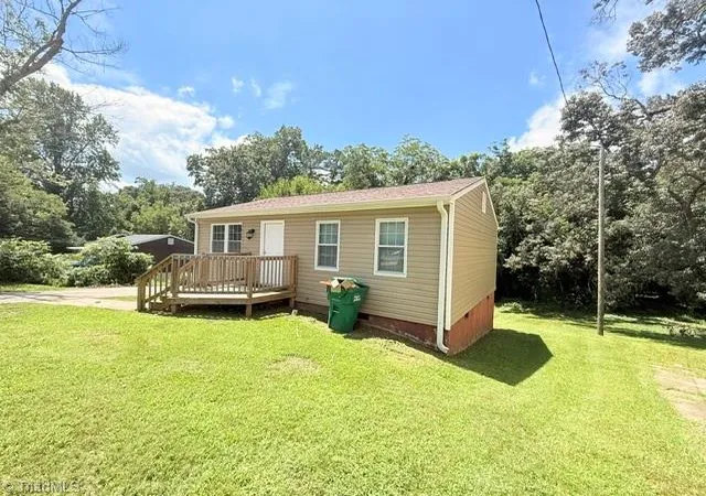 Photo 2 of Single family home for sale at 614 Wesley Dr, High Point, NC 27260 | MLS# 1230059 | Listing updated on 2026-09-09