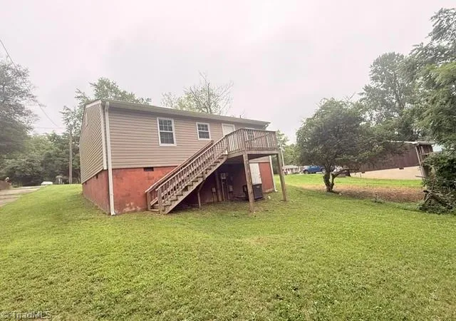 Photo 4 of Single family home for sale at 614 Wesley Dr, High Point, NC 27260 | MLS# 1230059 | Listing updated on 2026-09-09