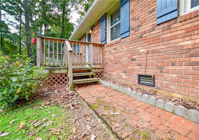 Photo 4 of Single family home for sale at 1507 Overlook Dr, Wilkesboro, NC 28697 | MLS# 1230559 | Listing updated on 2026-09-05