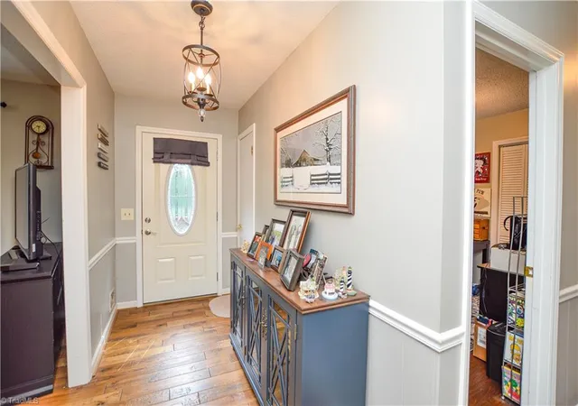 Photo 5 of Single family home for sale at 1507 Overlook Dr, Wilkesboro, NC 28697 | MLS# 1230559 | Listing updated on 2026-09-05