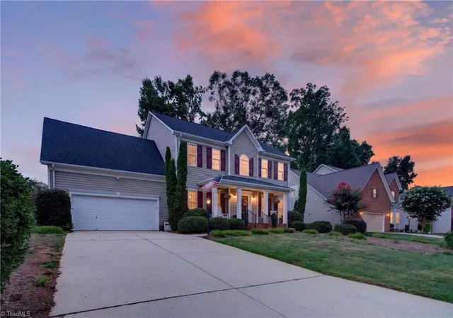 Photo 2 of Single family home for sale at 3674 Oak Chase Dr, High Point, NC 27265 | MLS# 1229005 | Listing updated on 2026-09-16