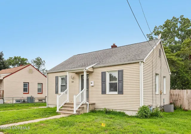 Photo 1 of Single family home for sale at 515 Willow St, Lakehurst, NJ 08733 | MLS# 22622562 | Listing updated on 2026-09-16