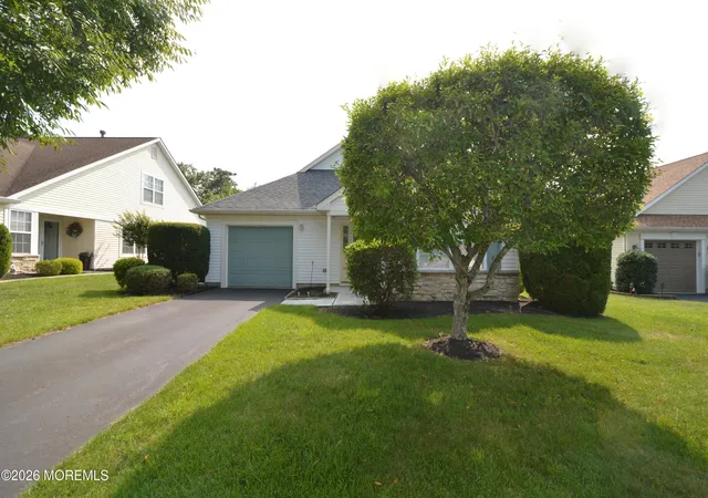 Photo 2 of Single family home for sale at 2654 Meadow Lake Dr, Toms River, NJ 08755 | MLS# 22612792 | Listing updated on 2026-10-06