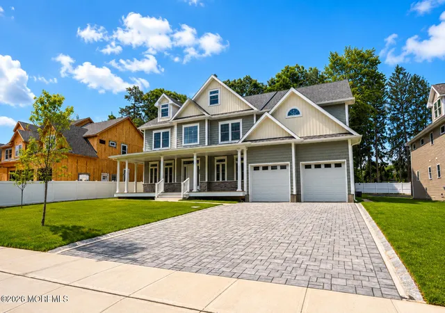 Photo 2 of Single family home for sale at 825 Naryshkin Way, Toms River, NJ 08753 | MLS# 22614504 | Listing updated on 2026-09-17