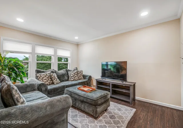 4th image of 43 Tiller Dr, Barnegat, NJ 08005 | MLS# 22625623