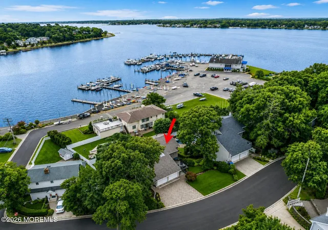 2nd image of 1421 Summit Pl, Toms River, NJ 08753 | MLS# 22622944