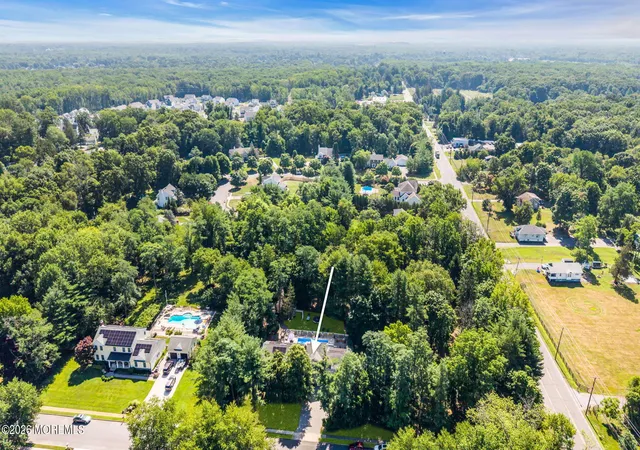 61st image of 4 Crestview Ct, Farmingdale, NJ 07727 | MLS# 22624027