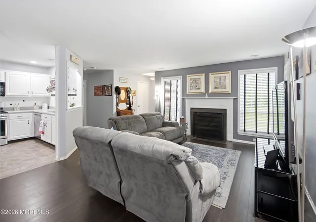 5th image of 394 Hampton Pl, Morganville, NJ 07751 | MLS# 22624917