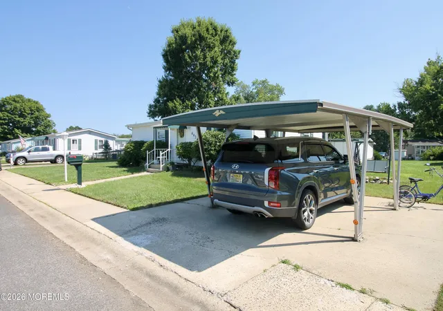 Photo 3 of Manufactured home for sale at 643 Dede Dr, Freehold, NJ 07728 | MLS# 22618808 | Listing updated on 2026-09-12