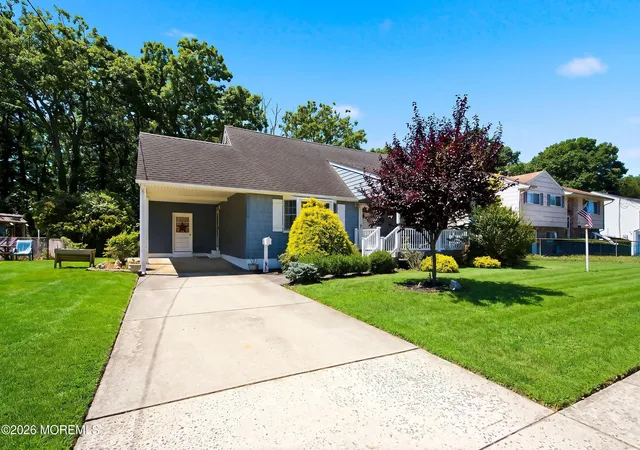 Photo 2 of Single family home for sale at 11 Overbrook Pl, Neptune, NJ 07753 | MLS# 22622630 | Listing updated on 2026-09-01