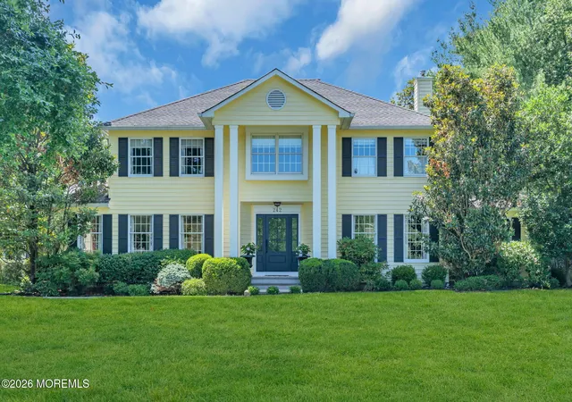 Photo 3 of Sale Pending at 242 Williamsburg Dr, Shrewsbury Boro, NJ 07702 | MLS# 22621817 | Listing updated on 2026-08-21