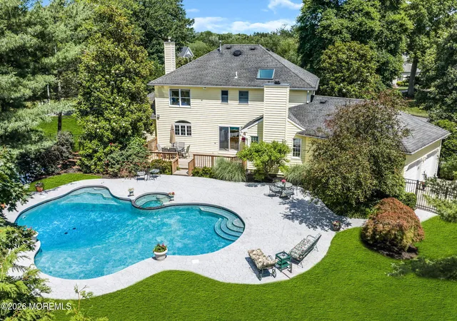 Photo 4 of Sale Pending at 242 Williamsburg Dr, Shrewsbury Boro, NJ 07702 | MLS# 22621817 | Listing updated on 2026-08-21