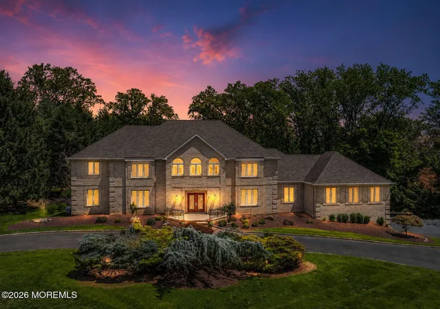 3rd image of 427 Fawns Run, Morganville, NJ 07751 | MLS# 22619306