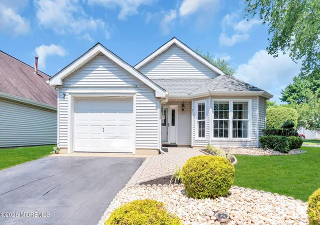 3rd image of 7 Petunia Pl, Freehold, NJ 07728 | MLS# 22623182