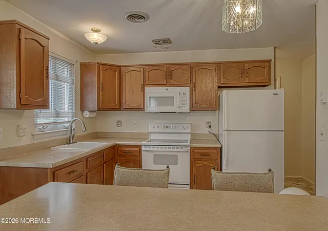 4th image of 159 Hudson Pkwy, Whiting, NJ 08759 | MLS# 22622006