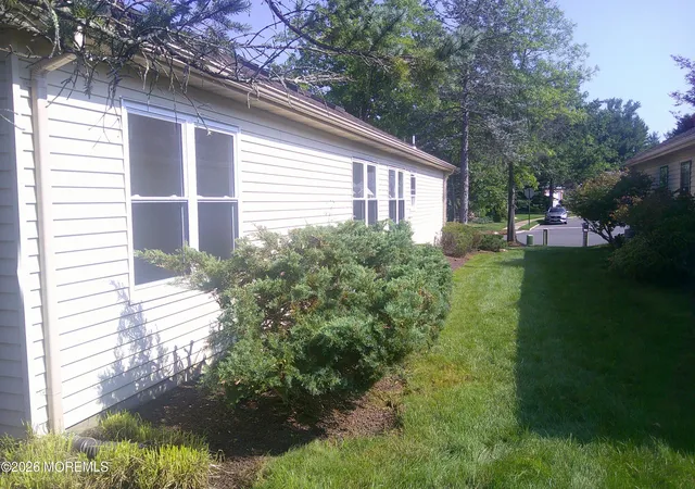 26th image of 29 Peasley Dr, Marlboro, NJ 07746 | MLS# 22620270