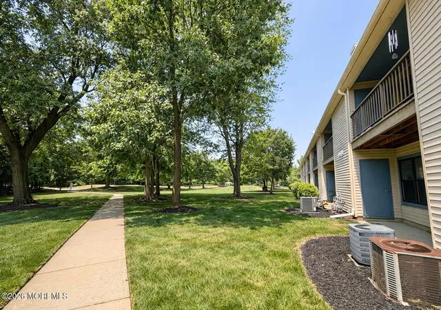 25th image of 33 Wyndham Pl #33, Robbinsville, NJ 08691 | MLS# 22621518