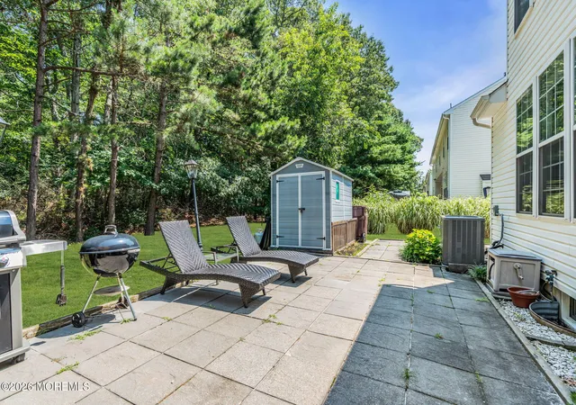 5th image of 18 Foxmoor Ln, Bayville, NJ 08721 | MLS# 22621551