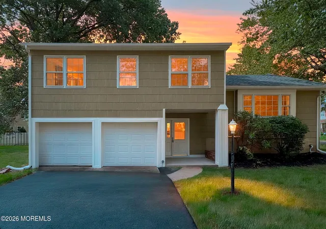 1st image of 17 Meredith Rd, Edison, NJ 08817 | MLS# 22620957