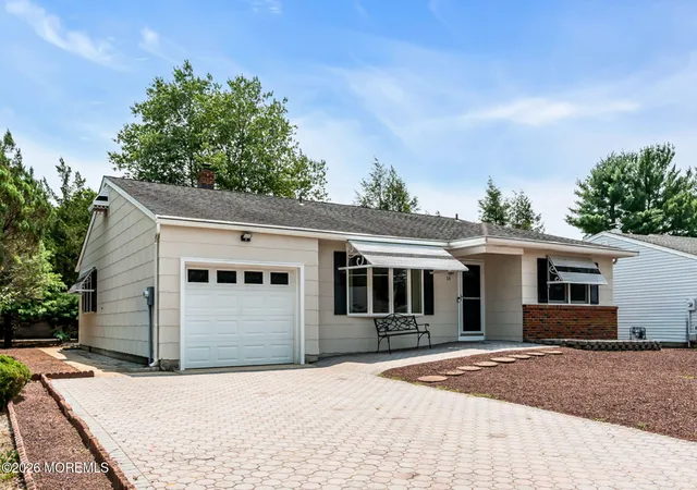 2nd image of 16 Whitaker Dr, Toms River, NJ 08757 | MLS# 22621918