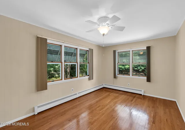 4th image of 16 Whitaker Dr, Toms River, NJ 08757 | MLS# 22621918
