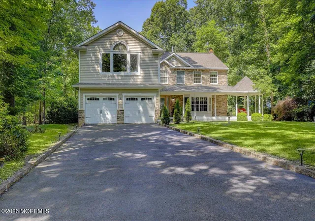 Photo 2 of Single family home for sale at 8 Grover Ct, Jackson, NJ 08527 | MLS# 22620903 | Listing updated on 2026-09-15