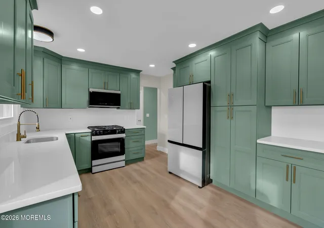 2nd image of 684 Brookside Dr, Toms River, NJ 08753 | MLS# 22621523
